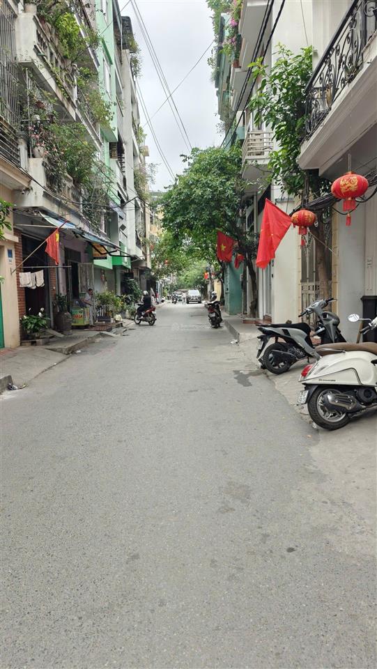 Bán nhà sát mặt đường 19/5 văn quán, hà đông, ô tô đỗ cửa, lô góc 5 tầng full nội thất, 9tỷ7,