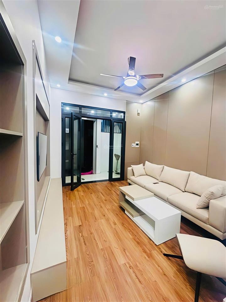 Bán nhà 6,9tỷ ngõ ngay mặt phố phan đình giót, gần ga quang trung, hà đông, 4 tầng x 31m2.