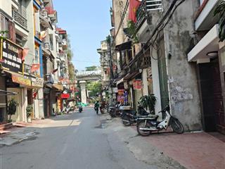 Bán nhà 6,9tỷ ngõ ngay mặt phố phan đình giót, gần ga quang trung, hà đông, 4 tầng x 31m2.