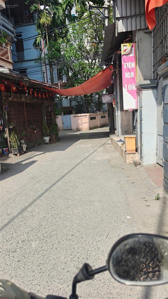 Hơn 6tỷ nhà 5 tầng, 37m2 ngay cổng trường c3 lê lợi(chuyên nguyễn huệ cũ) hà đông, ô tô gần.