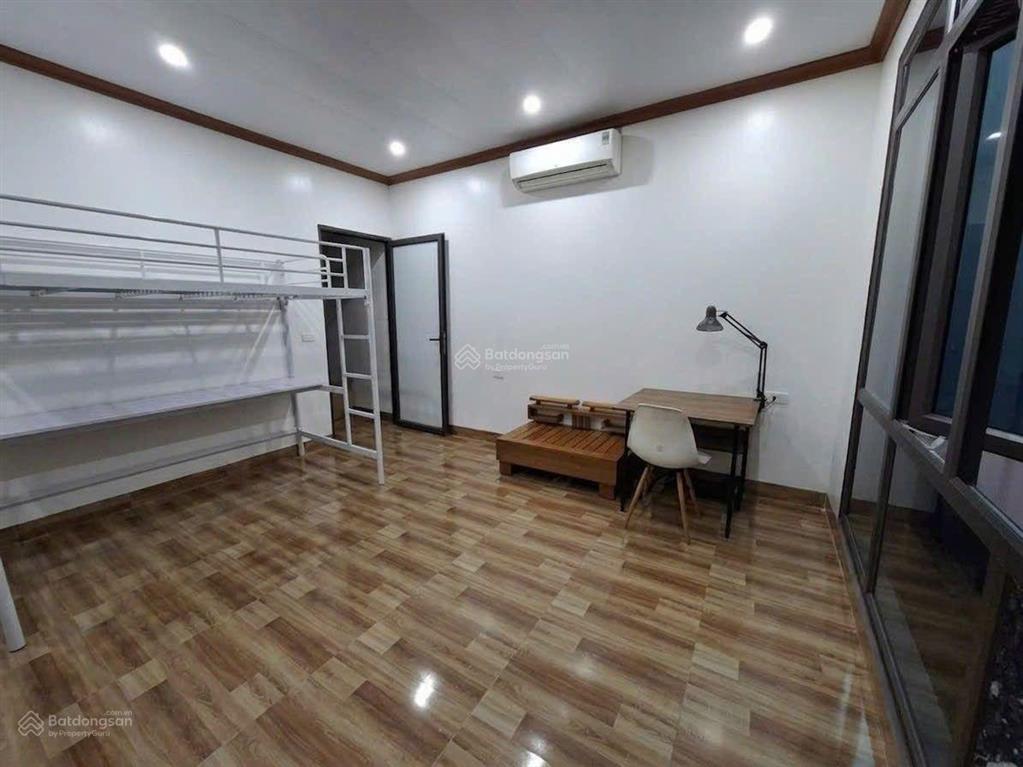 Bán nhà tô hiệusổ 36m2 có nhà 3 tầng, ngõ rộng 3m, ô tô tránh 10m cạnh chợ hà đông, hơn 8 tỷ tl.