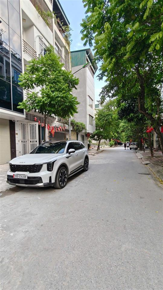 Bán nhà liền kề cạnh luxury kiến hưng, hà đông, 50m2x7t, đường phân lô vỉa hè kinh doanh, hơn 16tỷ.
