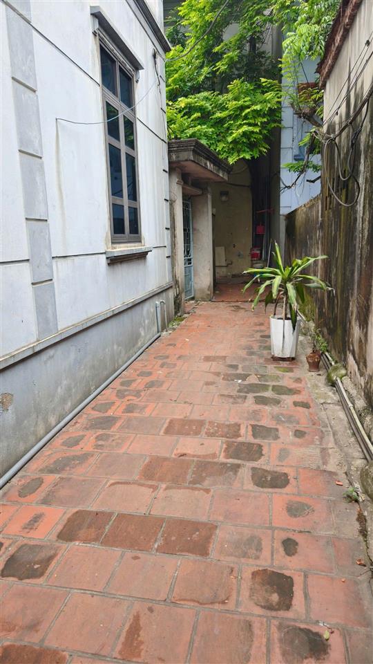 Một căn rẻ nhất đa sỹ, hà đông, 4tỷ6 32m2 không lỗi, không quy hoạch. sát khu đấu giá đường vỉa hè.