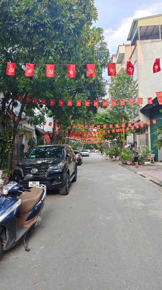 Bán lk mậu lương 50m², 11 tỷ vị trí đẹp sát luxury kiến hưng, gần kđt xa la, hà đông