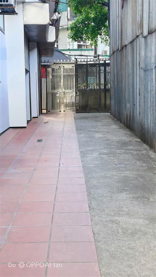Bán nhà xa lavăn quán, hà đôngngõ xe 7 chỗ vào nhà, tiếp giáp đường vỉa hè ô tô tránh kdt xa la