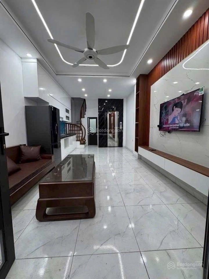 Bán nhà đối diện park city, hà đông, 50m2x5t ngõ ôtô 7 chỗ chạy thông, cách mp lê trọng tấn 15m