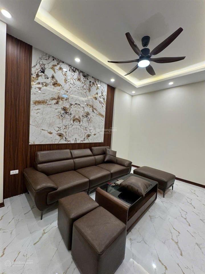 Phân lô đa sỹ ô tô 7chỗ chạy thông5 tầng thang máyx42m2 ngã 5 hà trìbà triệu, hà đông 13tỷ3