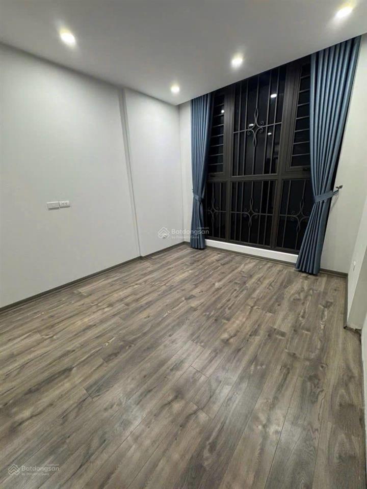 Phân lô đa sỹ ô tô 7chỗ chạy thông5 tầng thang máyx42m2 ngã 5 hà trìbà triệu, hà đông 13tỷ3