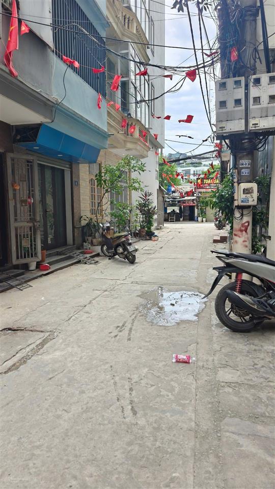 Bán nhà trần phú, mỗ lao, 8tỷ, thang máy 5 tầngx42m2, khu trung tâm nhất hà đông