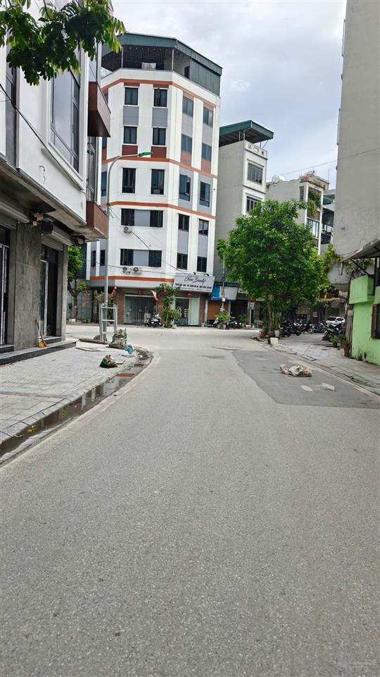 Đấu giá ngõ cổng đa sỹ, hà đông, ngay ngã 3, kinh doanh đường vỉa hè  không lỗi. 50m2 mt 6m, 14tỷ
