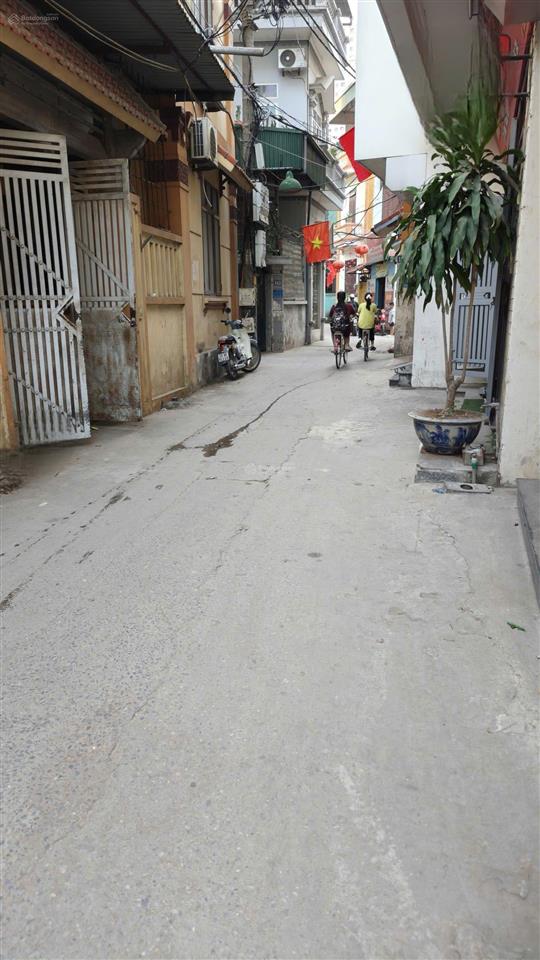 Bán nhà 36m2, xa la, gần học viện quân y 103, chỉ nhỉnh 7tỷ, tặng nhà 3 tầng
