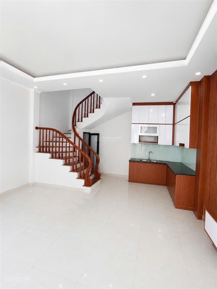 Bán nhà đa sỹ,55m2x5tầng chỉ 7tỷ hơn, ngay gần chợ, trường học c1.2 kiến hưng, hà đông.