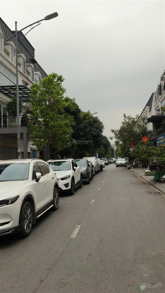Bán liền kề lacasta văn phú, hà đông trục kinh doanh vip cạnh tháp đồng hồ, 75m2 chỉ hơn 22tỷ