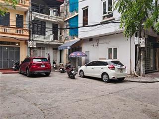 Giảm chào giá tốt 7t2, đối diện vườn hoa nguyễn trãi, hà đông, nhà 2 thoáng, ô tô chạy vòng quanh.