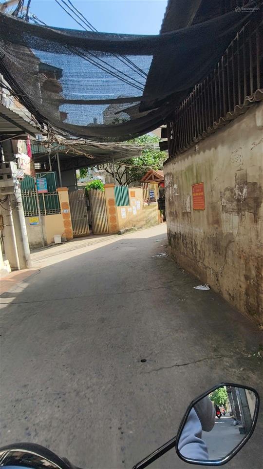 4 tỷ nhỉnh  hàng f0, giá đầu tư, mua ở cực rẻ. ngay cạnh khu thả diều kiến hưngvăn phú, hà đông.