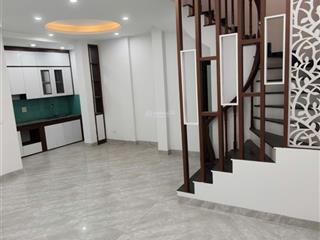7tỷ hơn nhà 40/47m2, ba mặt thoáng, 4 tầng ngay chợ đại linh trung vănhàng hiếm trong phân khúc!!