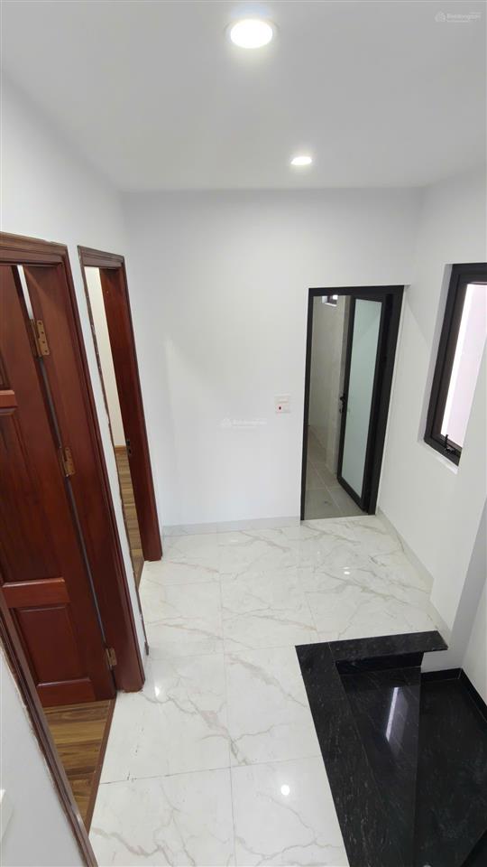 7 tỷ hơn  nhà 40/47m2, ba mặt thoáng, 4 tầng ngay chợ đại linh trung văn  hàng trong phân khúc