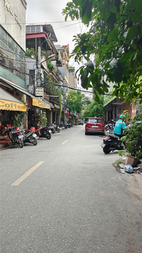 Bán gấp 52m2, ô tô qua cổng, chỉ hơn 8tỷ  cạnh bưu điện cầu trắng, hà đông, giá đầu tư.