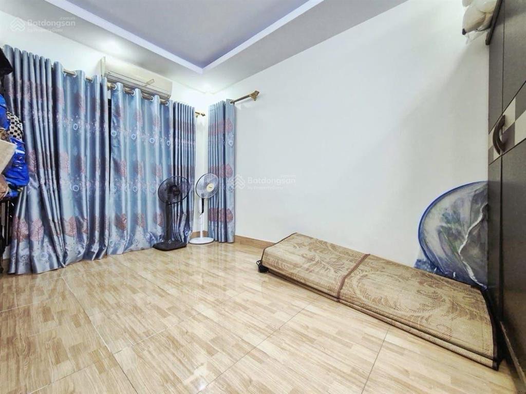 Bán nhà 5tỷ hơn41m2, chỉ 10m ra mặt phố hoàng trình thanh, đối diện khu pl công an đa sỹ, hà đông
