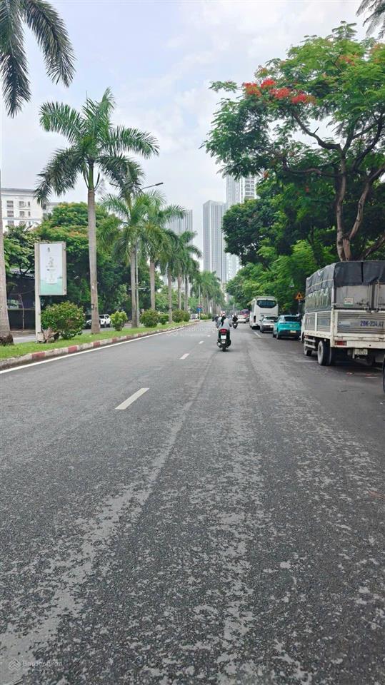 Bán đất 6 tỷ hơn nguyễn khuyến, văn quán, hà đông, 42m2 ô tô qua cổng.
 0972 432 ***