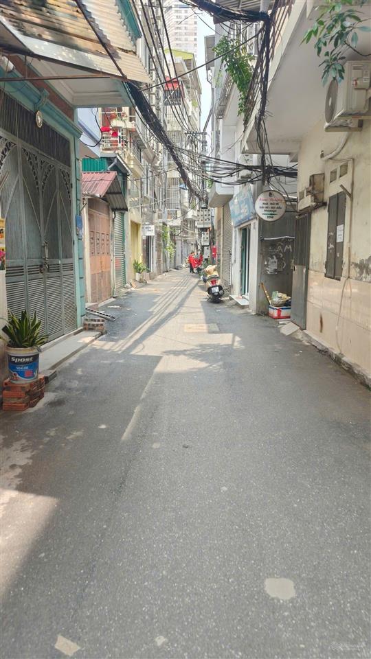 Chủ bán gấp nhà 58m2 chỉ 6,5tỷ ngõ 197 trần phú, ngay ga văn quán, hà đông  giá siêu rẻ