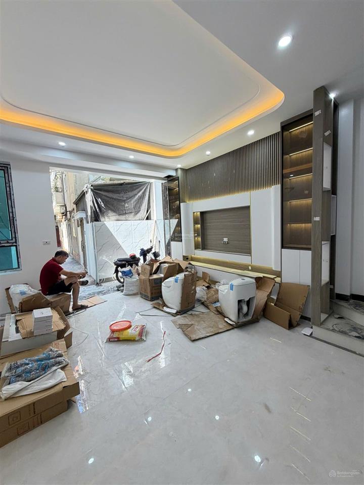 Bán nhà mới thang máy 44m2 x 5t, mỗ lao, sau hồ gươm plaza, hà đông8tỷ hơn.