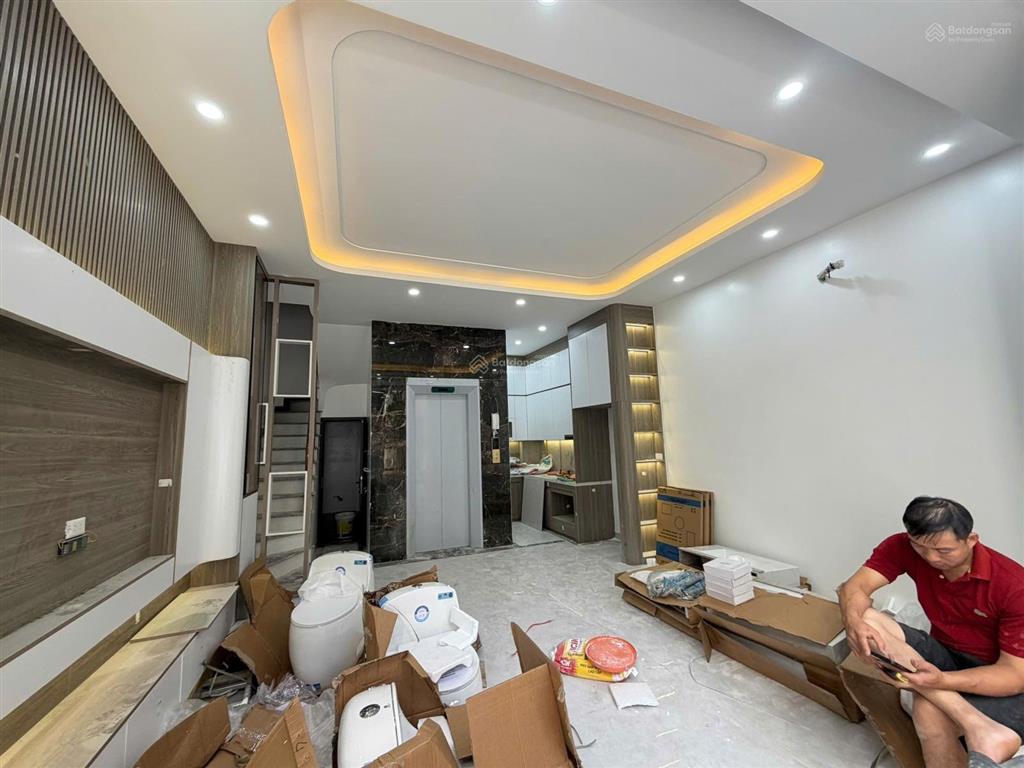 Bán nhà mới thang máy 44m2 x 5t, mỗ lao, sau hồ gươm plaza, hà đông8tỷ hơn.