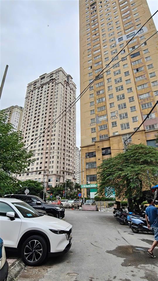 Bán nhà xa la, hà đông  45m2 khu phân lô, hai mặt ngõ, ô tô đỗ cửa, tặng nhà 4 tầng  9 tỷ nhỉnh.