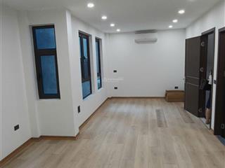 Hơn 7 tỷ la khê hà đông 45m2 x 4 tầng, 10m ra sân chơi công viên, ô tô tránh, đỗ ngày đêm.