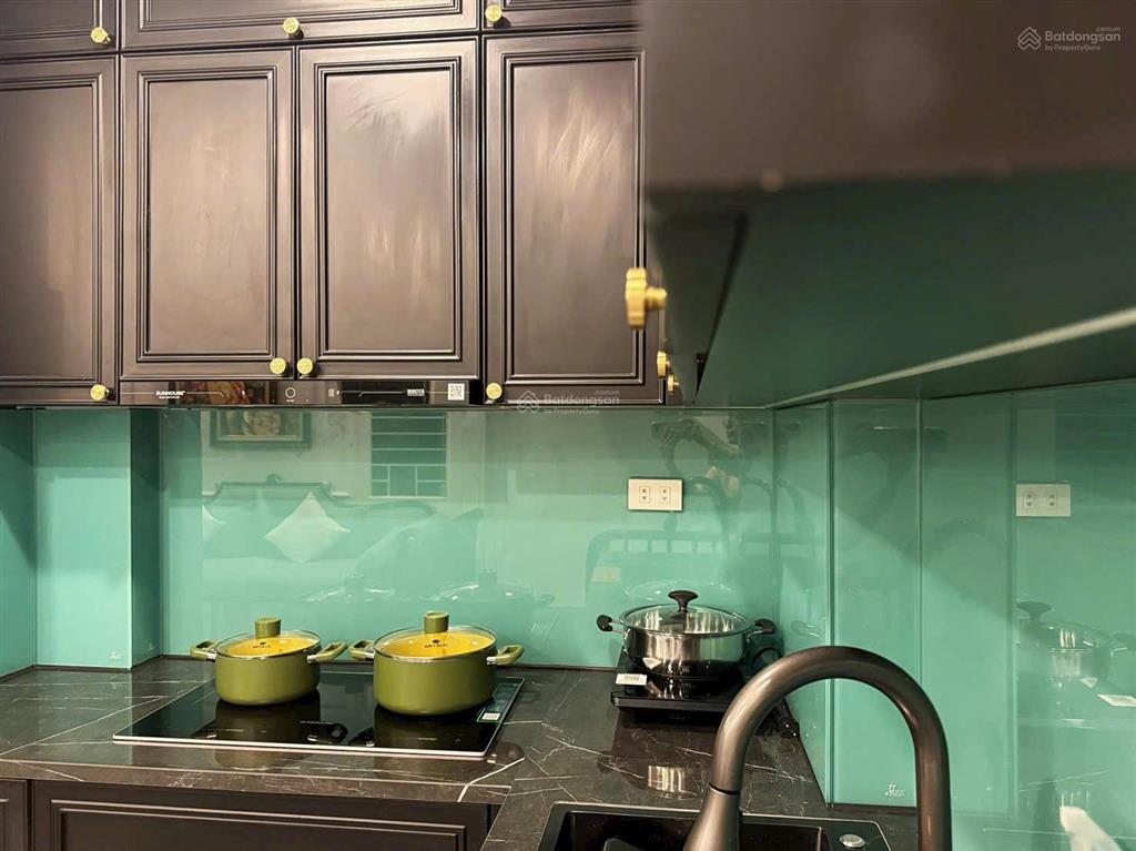 Siêu phẩm nhà đẹp khu việt hưng  oto vào nhà  ngõ thông  full nội thất