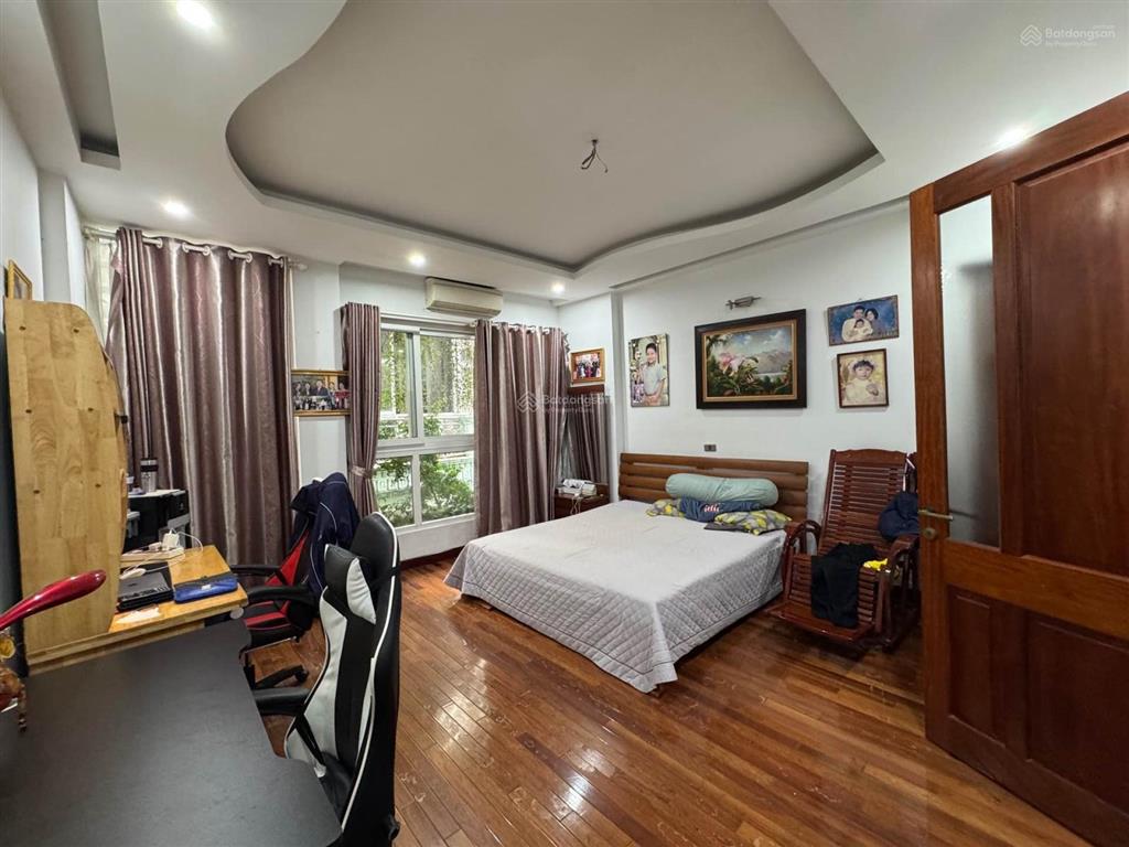 Bán nhà lk trung tâm kđt văn khê hà đông 49m²5 tầng 14.18 tỷ chị thuỷ cần bán gấp