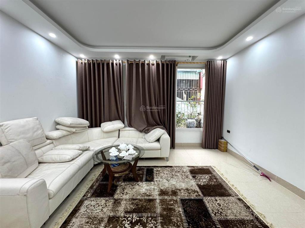 Bán nhà lk trung tâm kđt văn khê hà đông 49m²5 tầng 14.18 tỷ chị thuỷ cần bán gấp