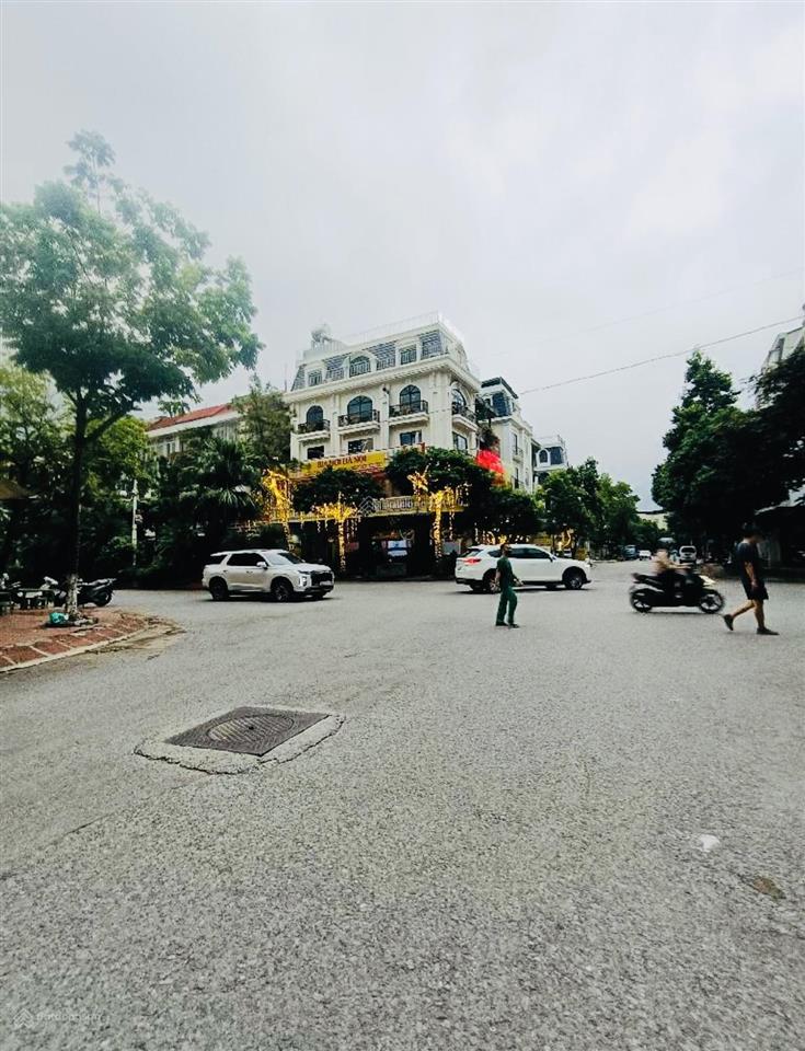 Bán nhà liền kề  83m² 20.9 tỷ khu đô thị văn khê  hà đông  đường thông vòng quanh
