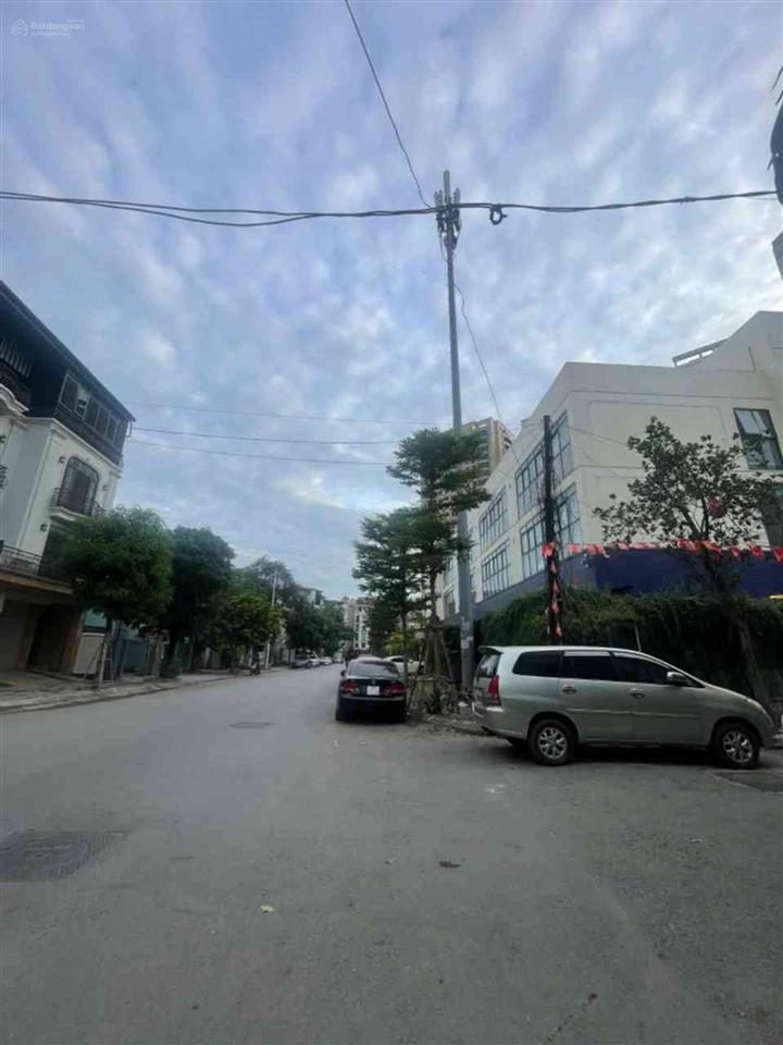 Bán căn xây thô liền kề kđt văn khê  83m² 18.7 tỷ