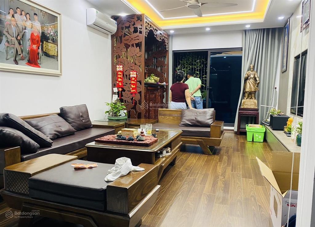Trung tâm mỗ lao hà đông  34m2 5 tầng  7.23 tỷ nhà đẹp ở ngay chủ cần bán