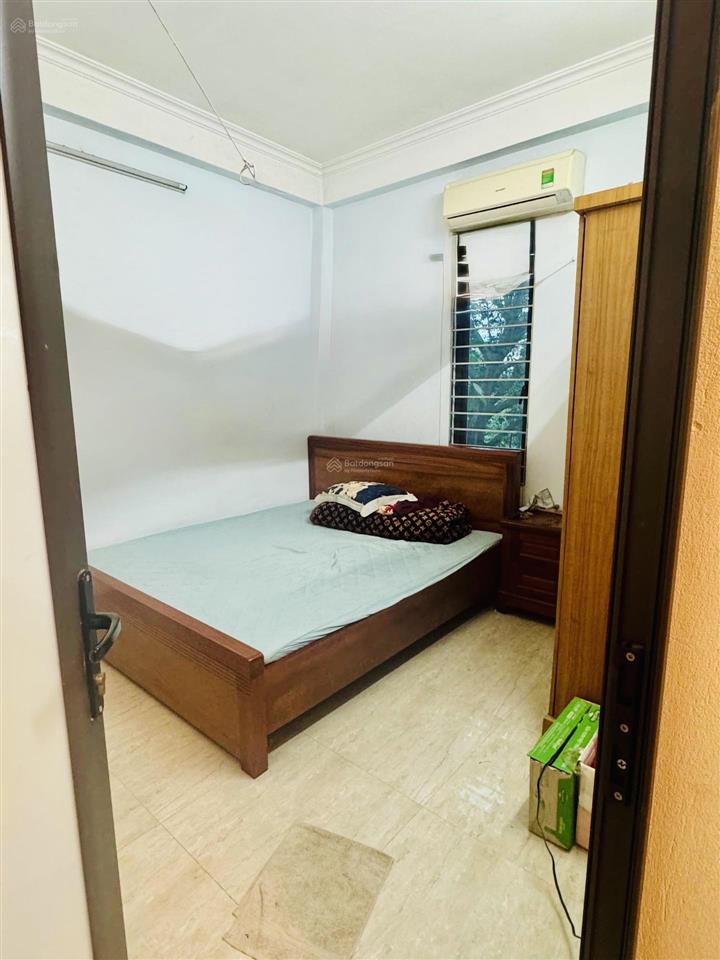 Bán căn  45m2  4 tầng  8.2 tỷ gần đại học kiến trúc hà đông