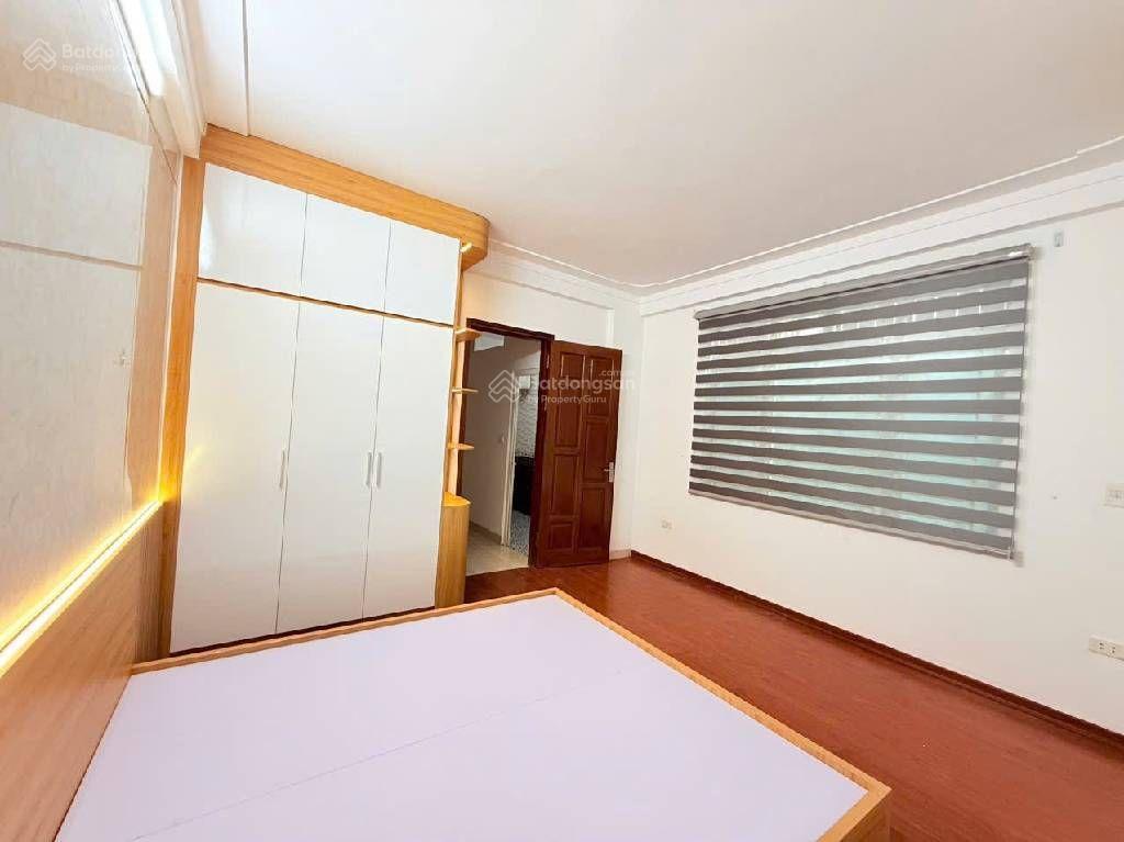 Trung tâm mỗ lao thanh bình hà đông nhà 35m2, 5 tầng, 6,2 tỷ. chủ cần bán nhanh ô tô đỗ gần