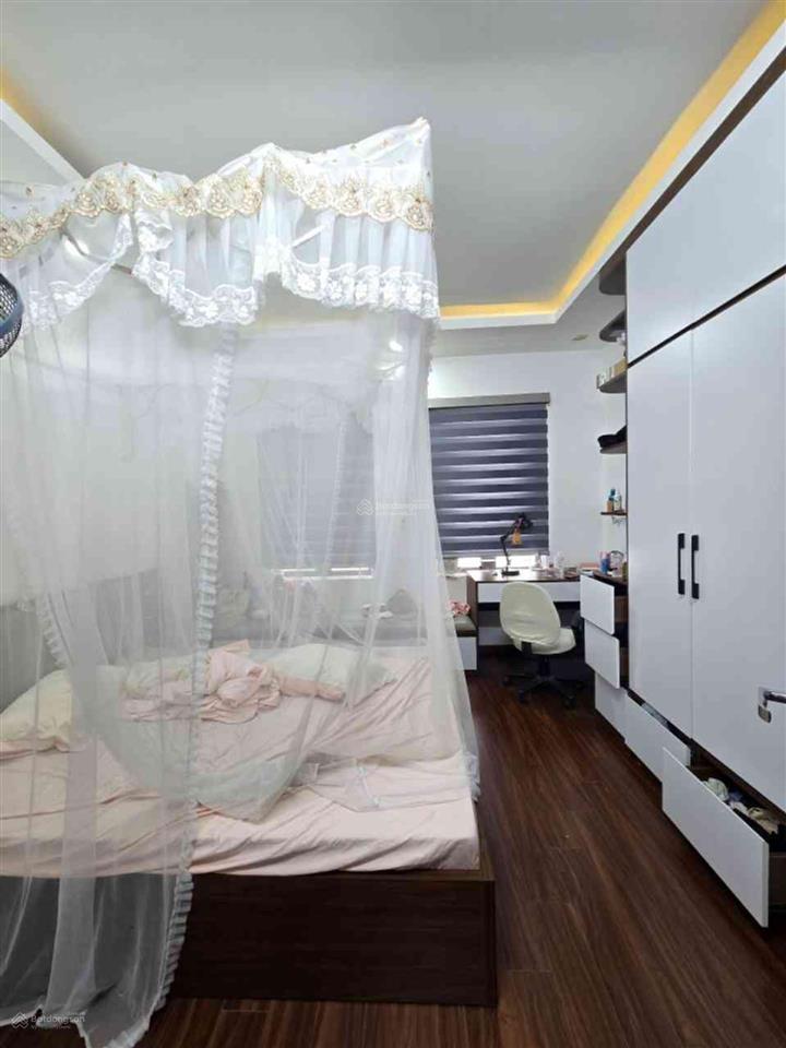 Bán căn góc, 37m2, 6 tầng, 8.18 tỷ văn quán hà đông. nhà đẹp full nội thất ở ngay