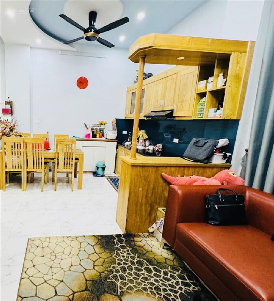 Bán nhanh căn góc  41m2  5 tầng  7.6 tỷ vạn phúc, hà đông, ô tô dừng đỗ tầm 30m, full nội thất