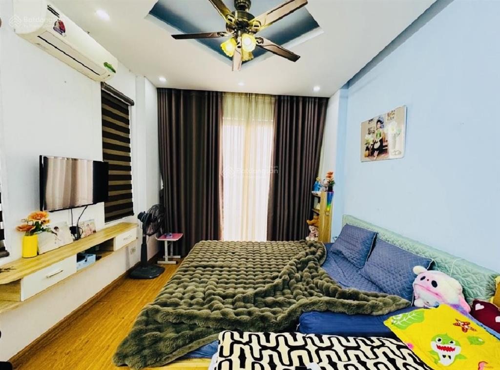 Bán nhanh căn góc  41m2  5 tầng  7.6 tỷ vạn phúc, hà đông, ô tô dừng đỗ tầm 30m, full nội thất