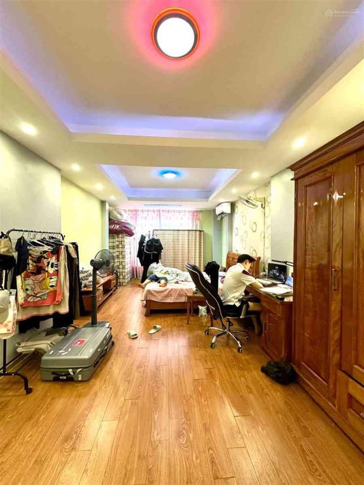 Bán nhanh căn 45m2, 5 tầng, 15,95 tỷ lk ngô thì nhậm khu vip quận hà đông ở cực sướng