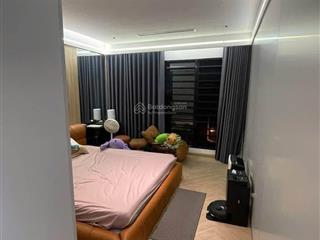 Bán nhà lk 55m2 5 tầng 12.8 tỷ trung tâm kđt văn khê hà đông