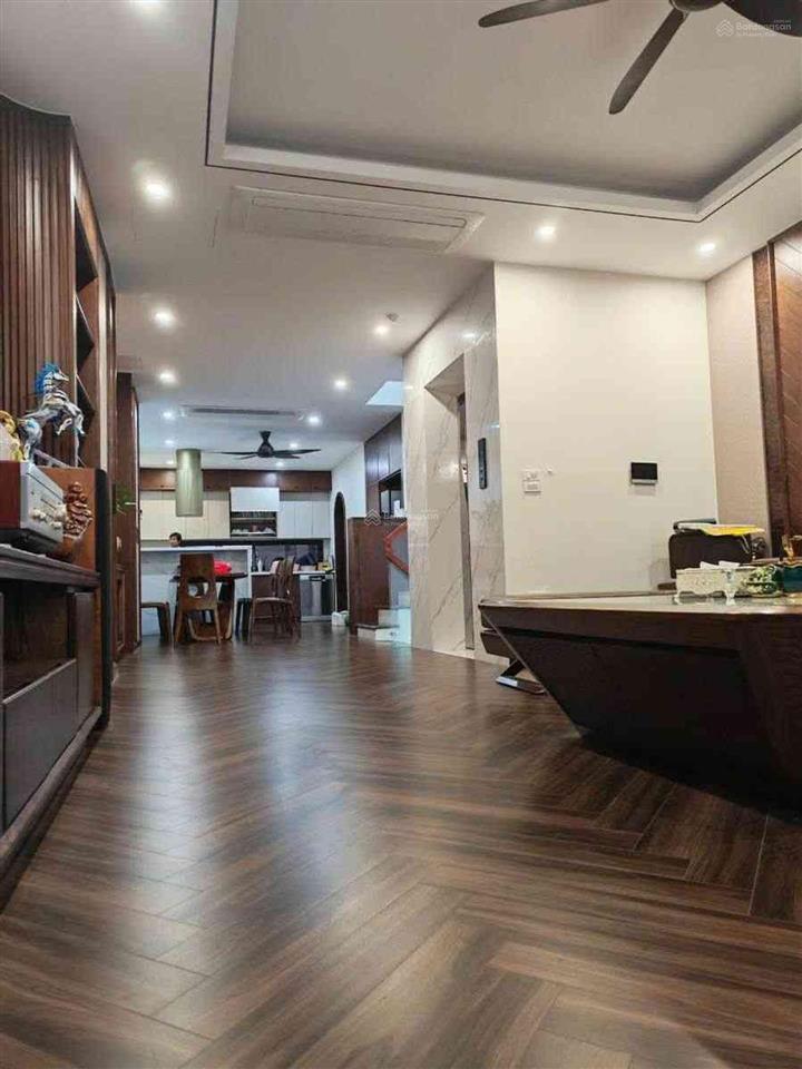 Bán căn 83m2, 5 tầng thang máy, mặt tiền 5m, 25 tỷ, đường nông quốc chấn, văn khê, hà đông