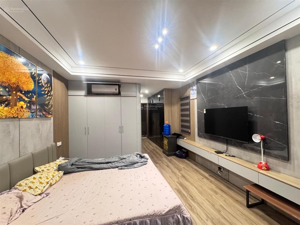 Bán nhanh căn liền kề dv 50m²5 tầng mặt tiền 5m 13.7 tỷ ngay trường vạn bảo vạn phúc hà đông