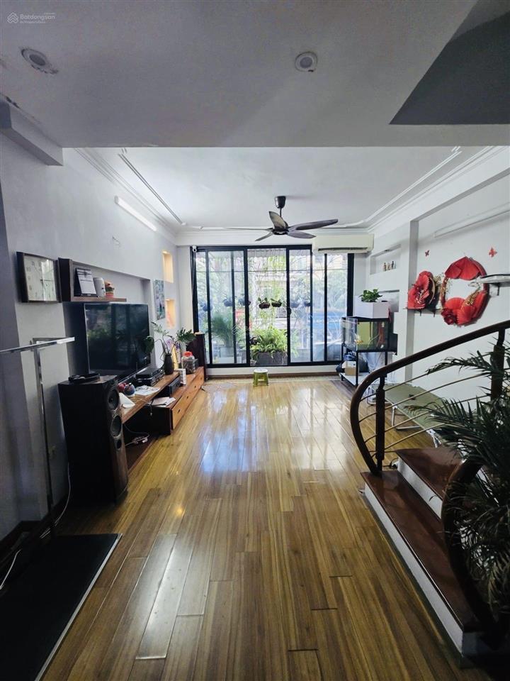 Bán căn 45m2, 6 tầng, mặt tiền 4.2m, mặt đường 24m, 16.3 tỷ liền kề kđt ngô thì nhậm, hà đông