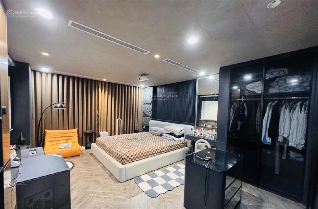 Bán gấp căn 45m² 5 tầng thang máy 14.4 tỷ liền kề kđt ngô thì nhậm, hà cầu, hà đông