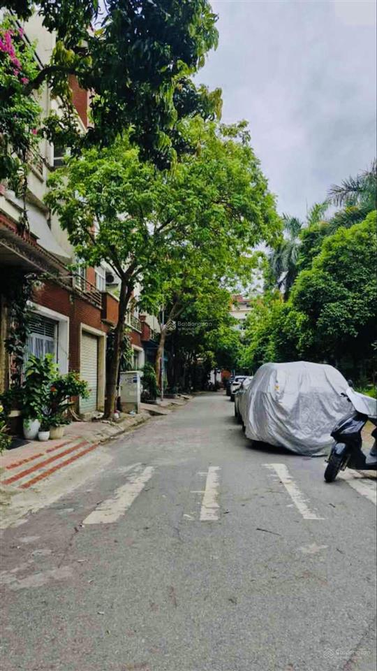 Bán gấp căn liền kề 80m2 4 tầng 24 tỷ làng việt kiều châu âu mỗ lao hà đông