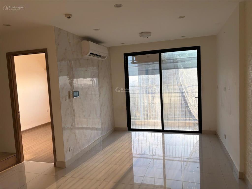 Bán gấp căn 1pn+ vinhomes grand park sẵn sổ nhà trống giá 2ty 550tr bao thuế phí sang tên