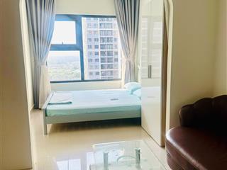 Kẹt tiền bán căn studio view hồ bơi diện tích 34m2 full nội thất như hình giá bán 1.8ty bao thuế