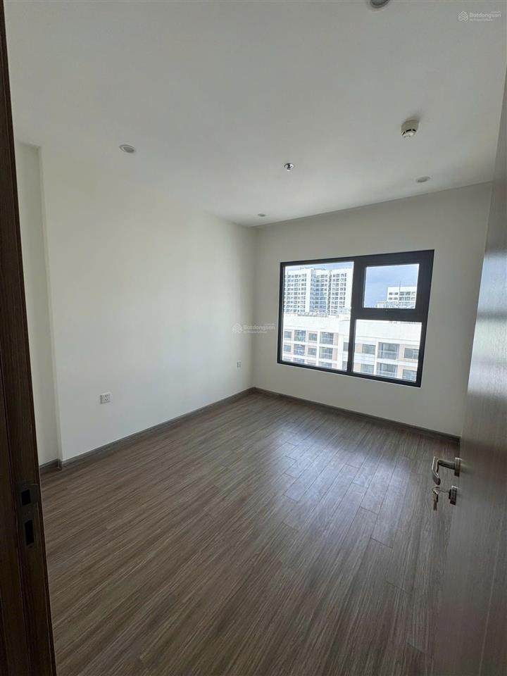 Bán lỗ căn 1pn+ vinhomes grand park diện tích 47m2 giá gốc 2.8ty bán 2.6ty bao hết . 0941 761 ***